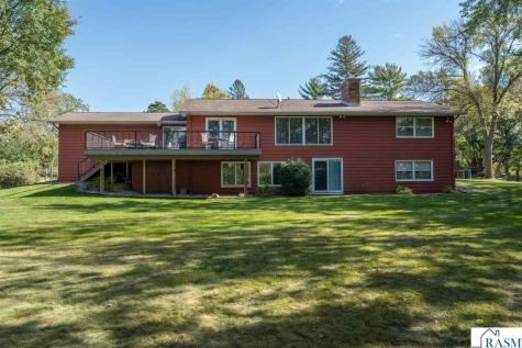 27 Capri Drive Mankato MN 56001