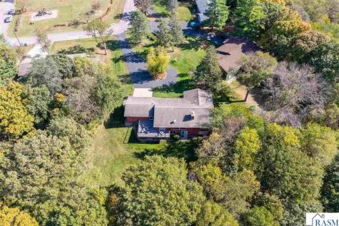 27 Capri Drive Mankato MN 56001