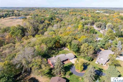 27 Capri Drive Mankato MN 56001