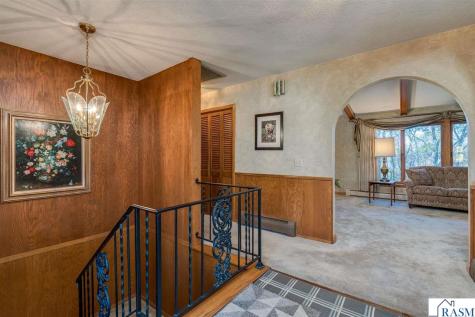27 Capri Drive Mankato MN 56001