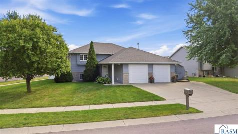 653 Grayhawk Drive Mankato MN 56001