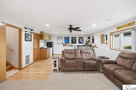 653 Grayhawk Drive Mankato MN 56001