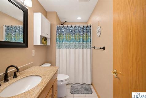 653 Grayhawk Drive Mankato MN 56001