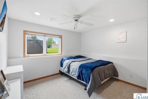 653 Grayhawk Drive Mankato MN 56001