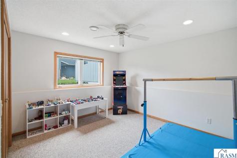653 Grayhawk Drive Mankato MN 56001