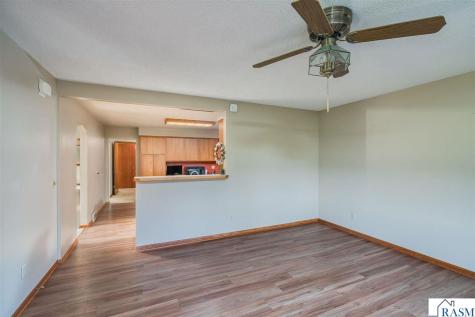 48751 190th Street Lake Crystal MN 56055