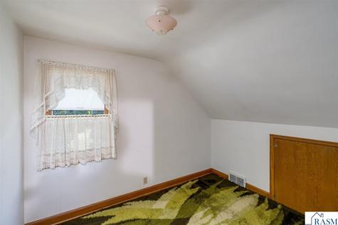 48751 190th Street Lake Crystal MN 56055