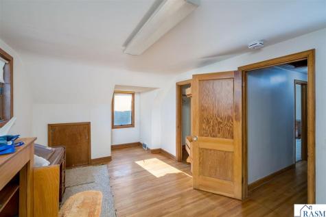 48751 190th Street Lake Crystal MN 56055