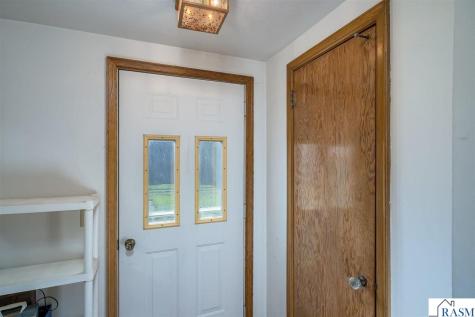 48751 190th Street Lake Crystal MN 56055