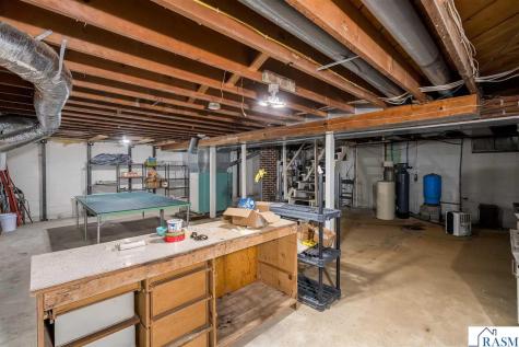 48751 190th Street Lake Crystal MN 56055