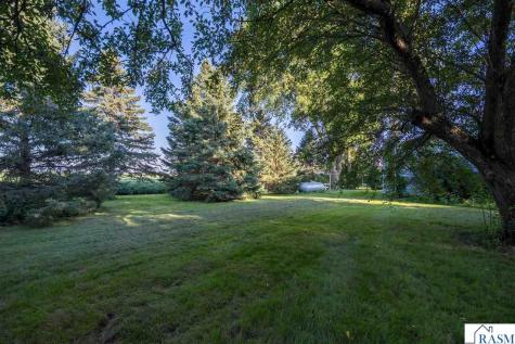 48751 190th Street Lake Crystal MN 56055