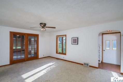 48751 190th Street Lake Crystal MN 56055