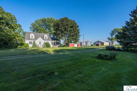48751 190th Street Lake Crystal MN 56055