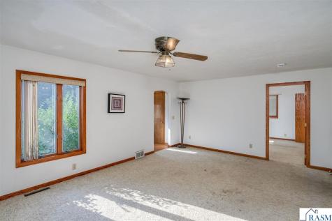 48751 190th Street Lake Crystal MN 56055
