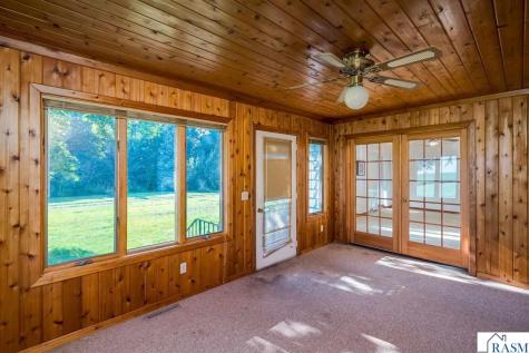 48751 190th Street Lake Crystal MN 56055