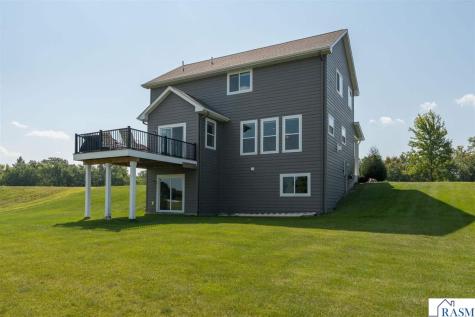 1966 Lexington Lane North Mankato MN 56003