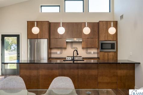 11 South Pointe Court North Mankato MN 56003