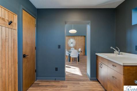 11 South Pointe Court North Mankato MN 56003