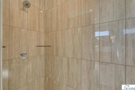 11 South Pointe Court North Mankato MN 56003