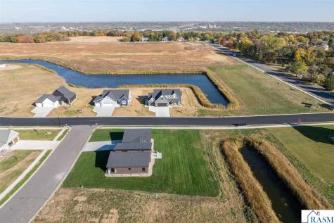 11 South Pointe Court North Mankato MN 56003
