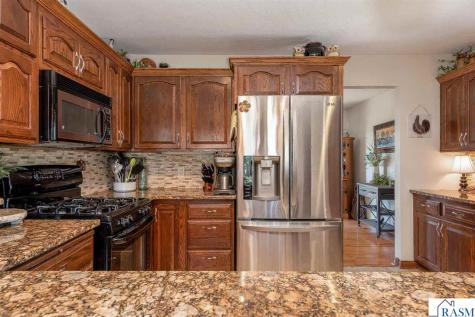 20206 Monks Avenue Mankato MN 56001