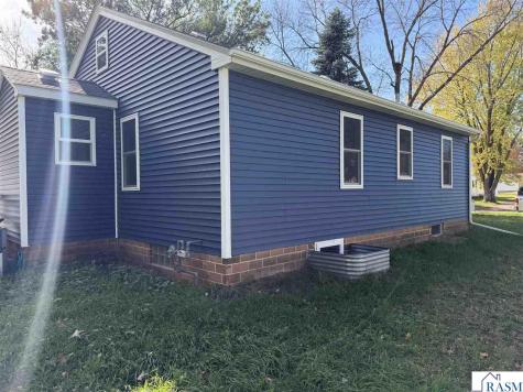 925 7th Street South St. James MN 56081