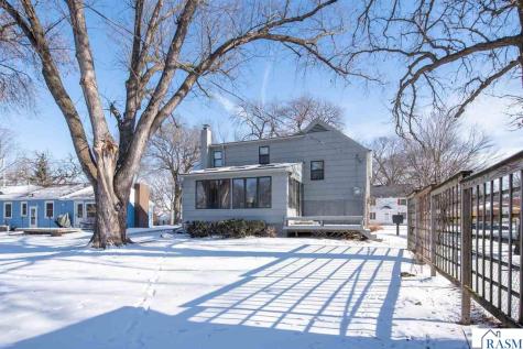 107 Ridge Court Mankato MN 56001