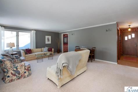 107 Ridge Court Mankato MN 56001