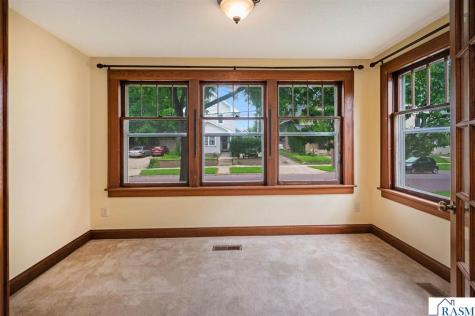 214 Marshall Street Mankato MN 56001