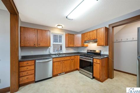 214 Marshall Street Mankato MN 56001