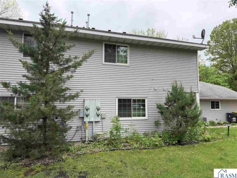 1622 Pleasant View Drive North Mankato MN 56003-2466