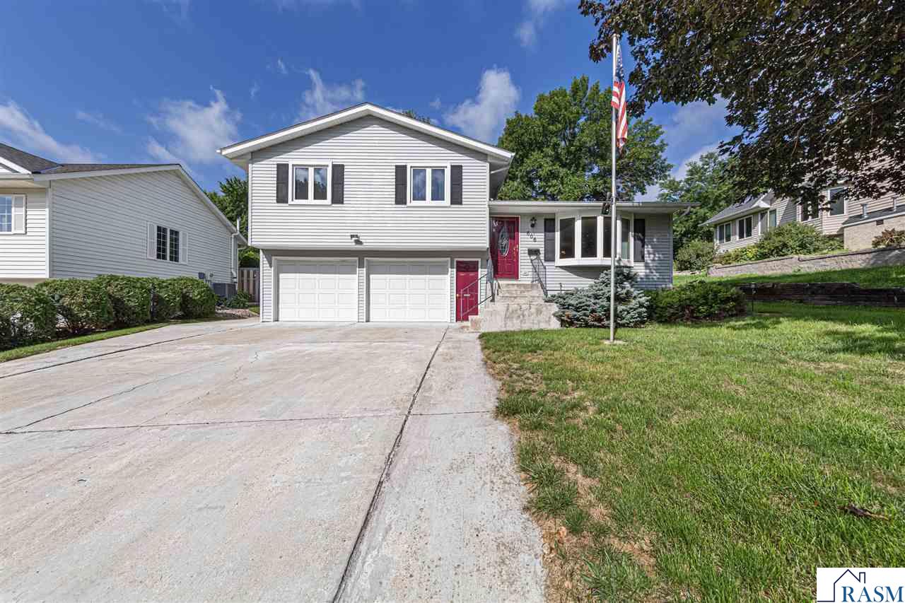 606 N 9th Street St. Peter MN 56082