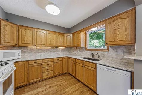 606 N 9th Street St. Peter MN 56082