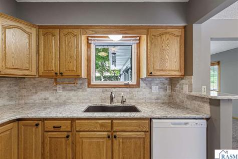 606 N 9th Street St. Peter MN 56082