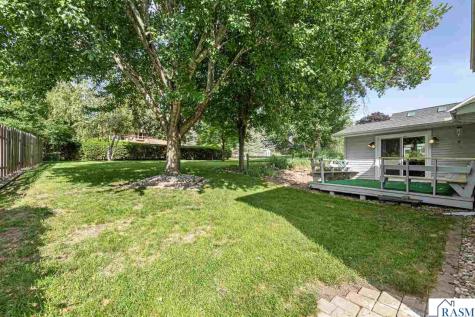 606 N 9th Street St. Peter MN 56082