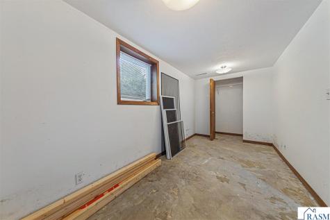 606 N 9th Street St. Peter MN 56082