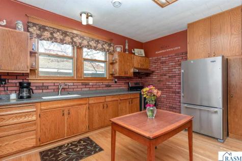 210 N Halladay Street Good Thunder MN 56037