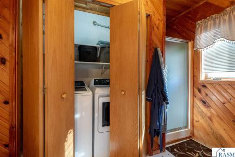 210 N Halladay Street Good Thunder MN 56037