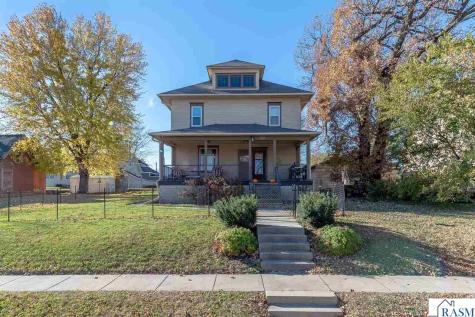 210 N Halladay Street Good Thunder MN 56037