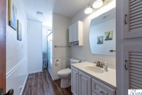 210 N Halladay Street Good Thunder MN 56037