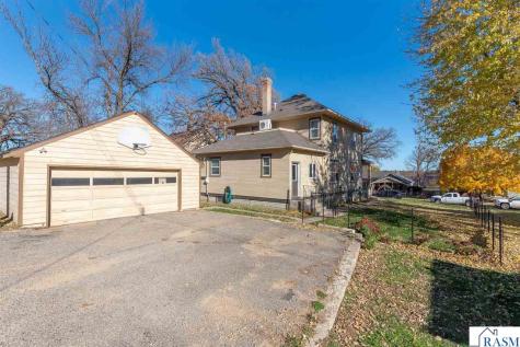 210 N Halladay Street Good Thunder MN 56037