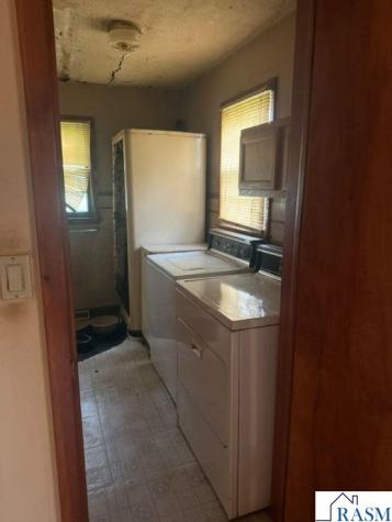 225 W Main Street St. Clair MN 56080