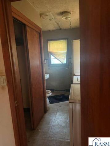 225 W Main Street St. Clair MN 56080