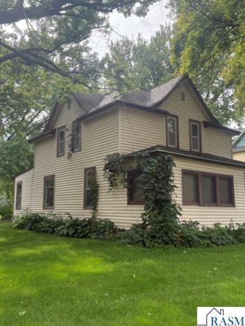 225 W Main Street St. Clair MN 56080