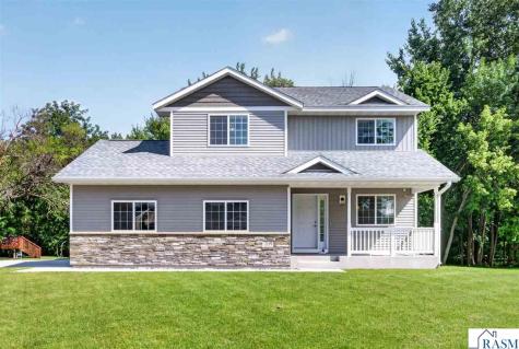 109 Peridot Court Mankato MN 56001