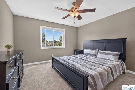 109 Peridot Court Mankato MN 56001