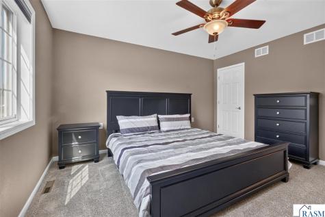 109 Peridot Court Mankato MN 56001