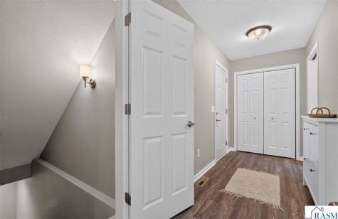 109 Peridot Court Mankato MN 56001