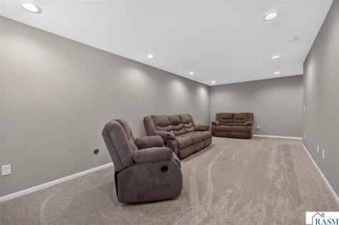 109 Peridot Court Mankato MN 56001