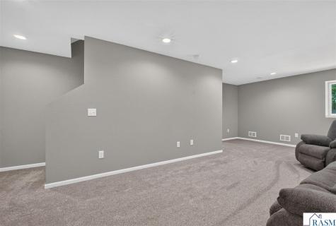 109 Peridot Court Mankato MN 56001